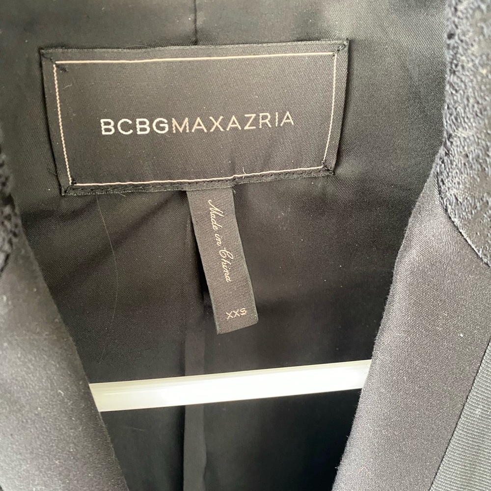 BCBGMaxAzria Textured Blazer - Picture 6 of 7